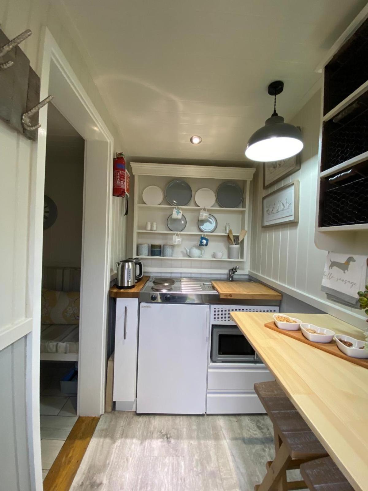 Hotel Woodmans Huts à Haverthwaite Extérieur photo